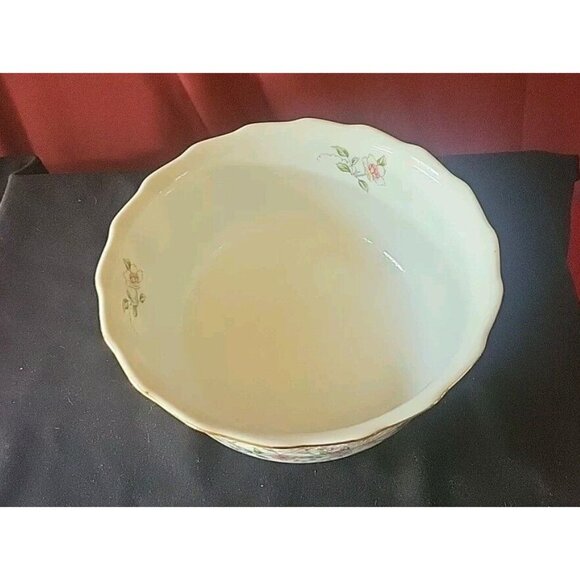 Andrea Sadak Bowl - Floral Pattern Corona - 7.25" Diameter x 3"serving bowl - Picture 9 of 9